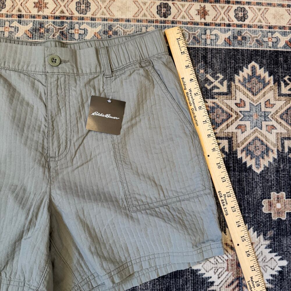 Eddie Bauer Packable Dobby Stripe Sage Hiking Shorts Women’s Size 8 NWT - Picture 6 of 9